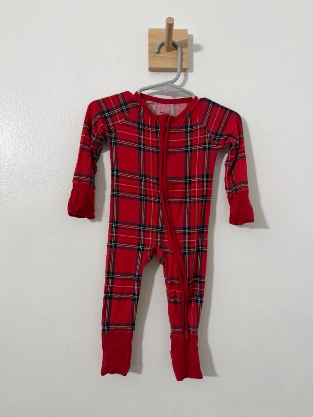 Little Sleepies Red Holiday Plaid Zip Up Footie Pajamas Bamboo 0-3 Mos Christmas